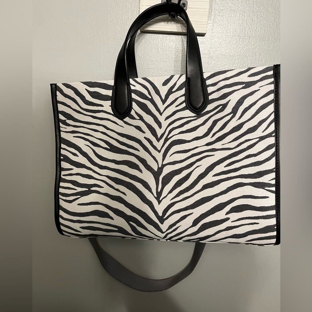 MK Tote bag crossbody - Picture 7 of 8